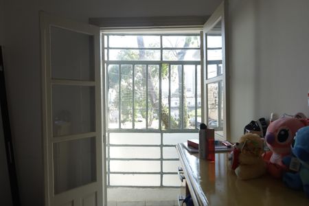 Casa à venda com 210m², 3 quartos e 2 vagasSacada