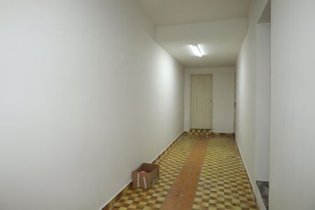 Casa à venda com 210m², 3 quartos e 2 vagasCorredor