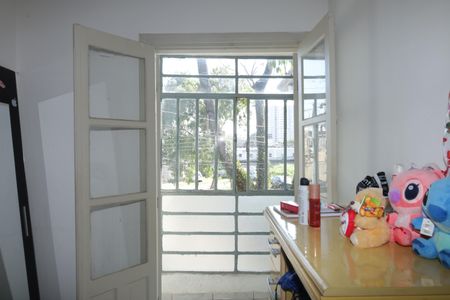 Casa à venda com 210m², 3 quartos e 2 vagasQuarto 2