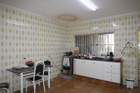 Casa à venda com 210m², 3 quartos e 2 vagasCozinha