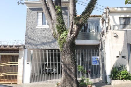 Casa à venda com 210m², 3 quartos e 2 vagasFachada