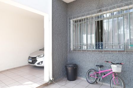 Casa à venda com 210m², 3 quartos e 2 vagasVaranda