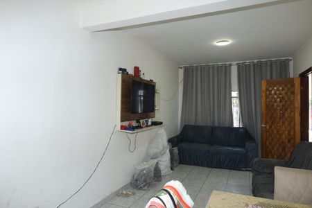 Casa à venda com 210m², 3 quartos e 2 vagasSala