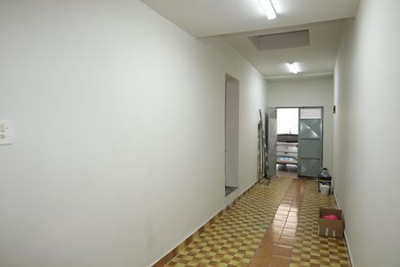 Casa à venda com 210m², 3 quartos e 2 vagasCorredor