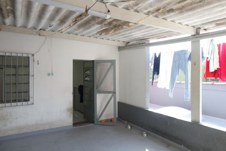 Casa à venda com 210m², 3 quartos e 2 vagasÁrea de Serviço