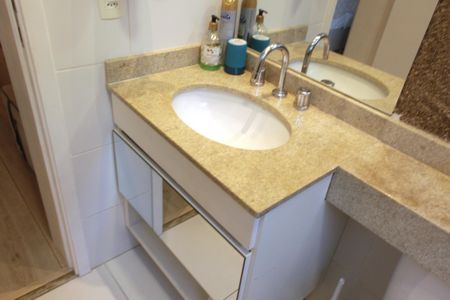 Apartamento para alugar com 102m², 2 quartos e 1 vagaBanheiro da Suíte