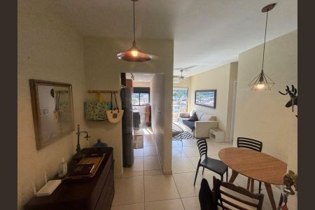 Sala de apartamento para alugar com 2 quartos, 54m² em Vargem Pequena, Rio de Janeiro