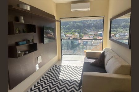 Apartamento para alugar com 2 quartos, 54m² em Vargem Pequena, Rio de Janeiro