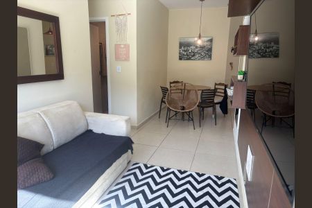 Apartamento para alugar com 2 quartos, 54m² em Vargem Pequena, Rio de Janeiro