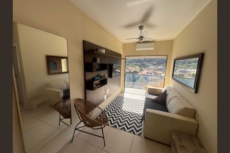Apartamento para alugar com 2 quartos, 54m² em Vargem Pequena, Rio de Janeiro
