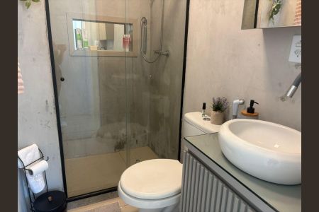 Apartamento à venda com 54m², 2 quartos e 1 vaga Apartamento à venda com 54m², 2 quartos e 1 vagaBanheiro social