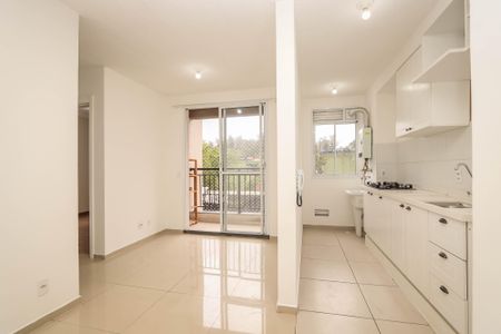 Sala de apartamento para alugar com 2 quartos, 43m² em Jardim Monte Alegre, Taboão da Serra