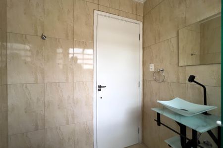 Apartamento para alugar com 80m², 2 quartos e 1 vaga Apartamento para alugar com 80m², 2 quartos e 1 vagaBanheiro