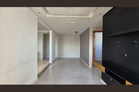 Sala de apartamento para alugar com 2 quartos, 50m² em Utinga, Santo André