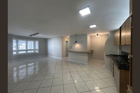 Casa para alugar com 145m², 2 quartos e 2 vagasSala/Cozinha