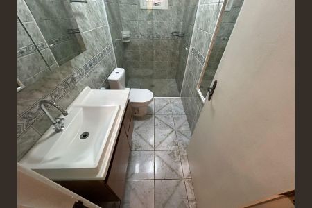 Casa para alugar com 145m², 2 quartos e 2 vagasBanheiro social