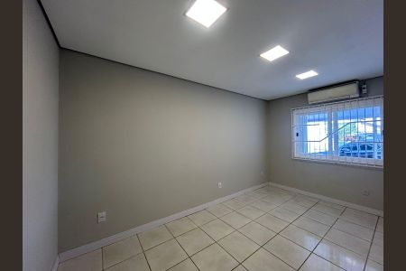 Quarto de casa para alugar com 2 quartos, 145m² em Marechal Rondon, Canoas