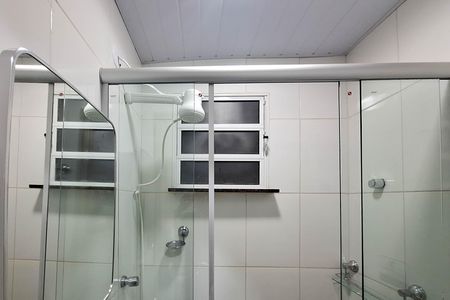 Banheiro de kitnet/studio para alugar com 1 quarto, 23m² em Centro, Niterói