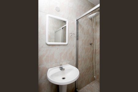 Banheiro de apartamento para alugar com 1 quarto, 53m² em Bom Fim, Porto Alegre