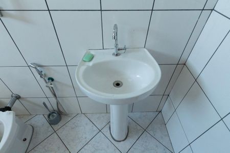 Casa para alugar com 330m², 3 quartos e 2 vagas Casa para alugar com 330m², 3 quartos e 2 vagasBanheiro social