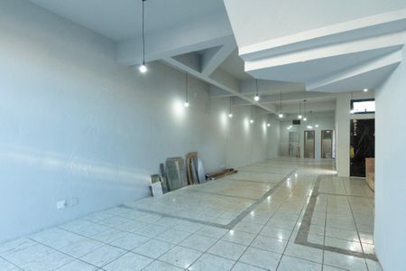Casa para alugar com 330m², 3 quartos e 2 vagas Casa para alugar com 330m², 3 quartos e 2 vagasÁrea comum