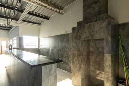 Casa para alugar com 330m², 3 quartos e 2 vagas