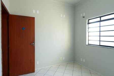 Casa para alugar com 330m², 3 quartos e 2 vagas Casa para alugar com 330m², 3 quartos e 2 vagasQuarto 2