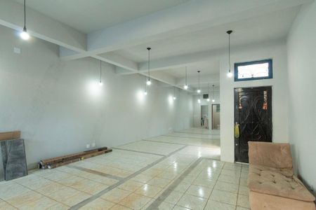 Casa para alugar com 330m², 3 quartos e 2 vagas Casa para alugar com 330m², 3 quartos e 2 vagasÁrea comum