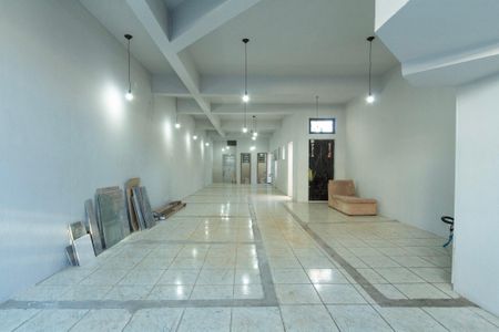 Casa para alugar com 330m², 3 quartos e 2 vagas Casa para alugar com 330m², 3 quartos e 2 vagasÁrea comum
