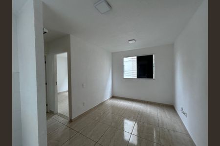 Sala de apartamento para alugar com 2 quartos, 41m² em Madureira, Rio de Janeiro