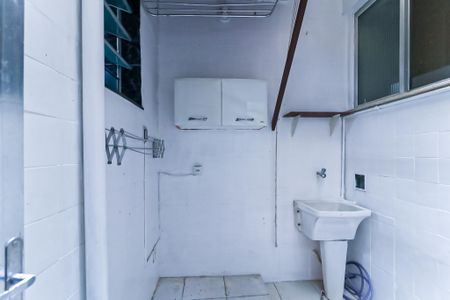 Apartamento à venda com 66m², 2 quartos e 1 vagaÁrea de Serviço