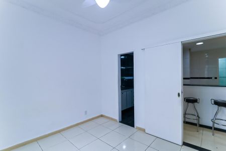 Apartamento à venda com 66m², 2 quartos e 1 vagaSuíte
