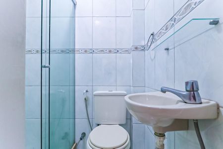 Apartamento à venda com 66m², 2 quartos e 1 vagaBanheiro Social