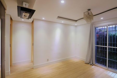 Sala de apartamento à venda com 2 quartos, 61m² em Igara, Canoas