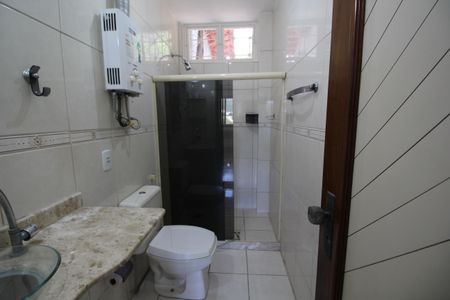 Casa à venda com 412m², 5 quartos e 3 vagasBanheiro 1