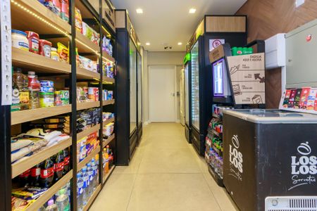 Apartamento à venda com 71m², 3 quartos e 1 vaga Apartamento à venda com 71m², 3 quartos e 1 vagaMini Mercado