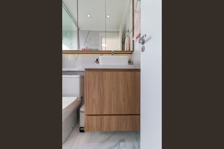Apartamento à venda com 71m², 3 quartos e 1 vaga Apartamento à venda com 71m², 3 quartos e 1 vagaBanheiro da Suíte