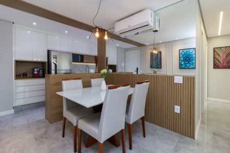 Apartamento à venda com 71m², 3 quartos e 1 vaga Apartamento à venda com 71m², 3 quartos e 1 vagaSala