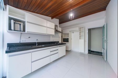 Apartamento para alugar com 86m², 2 quartos e 2 vagas Apartamento para alugar com 86m², 2 quartos e 2 vagasCozinha