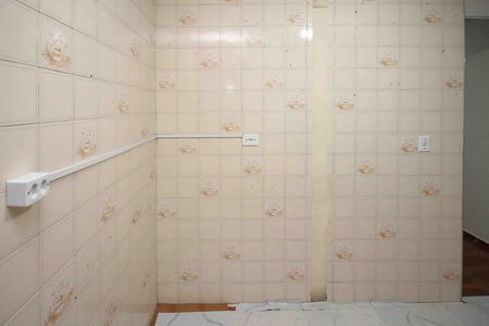 Apartamento à venda com 50m², 2 quartos e 1 vaga Apartamento à venda com 50m², 2 quartos e 1 vagaBanheiro