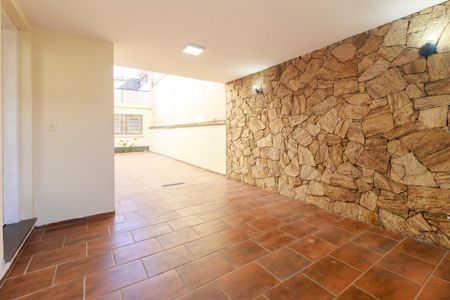 Garagem de casa para alugar com 3 quartos, 150m² em Santo Amaro, São Paulo
