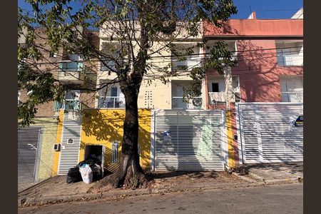 Apartamento para alugar com 40m², 2 quartos e 1 vaga Apartamento para alugar com 40m², 2 quartos e 1 vagaFachada