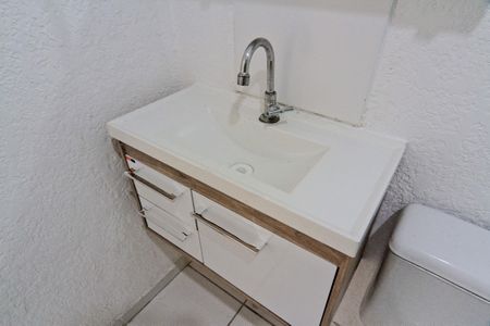Apartamento para alugar com 50m², 2 quartos e 1 vaga Apartamento para alugar com 50m², 2 quartos e 1 vagaBanheiro