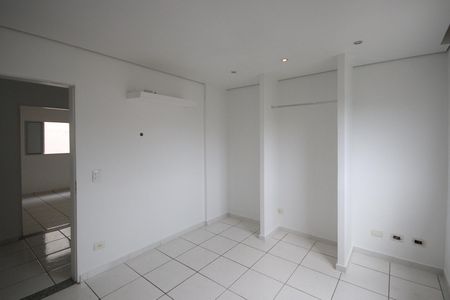 Casa à venda com 110m², 3 quartos e 2 vagas Casa à venda com 110m², 3 quartos e 2 vagasSuíte