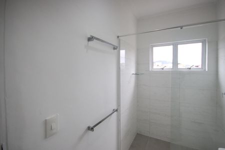 Casa à venda com 110m², 3 quartos e 2 vagas Casa à venda com 110m², 3 quartos e 2 vagasBanheiro da Suíte