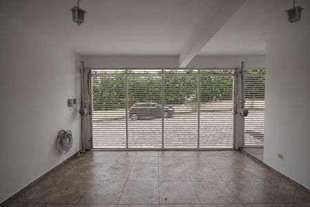 Casa à venda com 110m², 3 quartos e 2 vagas Casa à venda com 110m², 3 quartos e 2 vagasÁrea comum