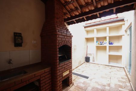 Casa à venda com 110m², 3 quartos e 2 vagas Casa à venda com 110m², 3 quartos e 2 vagasÁrea de Serviço