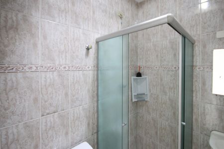 Casa à venda com 110m², 3 quartos e 2 vagas Casa à venda com 110m², 3 quartos e 2 vagasBanheiro 1