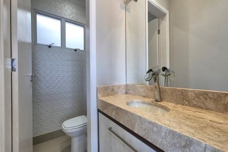 Casa de condomínio para alugar com 190m², 3 quartos e 2 vagas Casa de condomínio para alugar com 190m², 3 quartos e 2 vagasLavabo