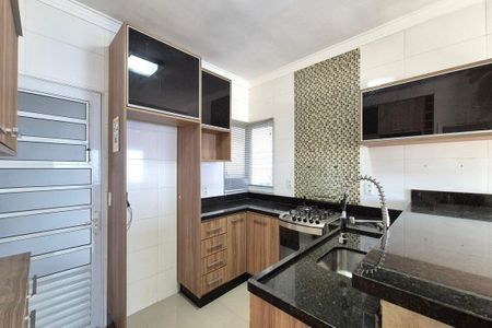 Casa de condomínio para alugar com 190m², 3 quartos e 2 vagas Casa de condomínio para alugar com 190m², 3 quartos e 2 vagasCozinha